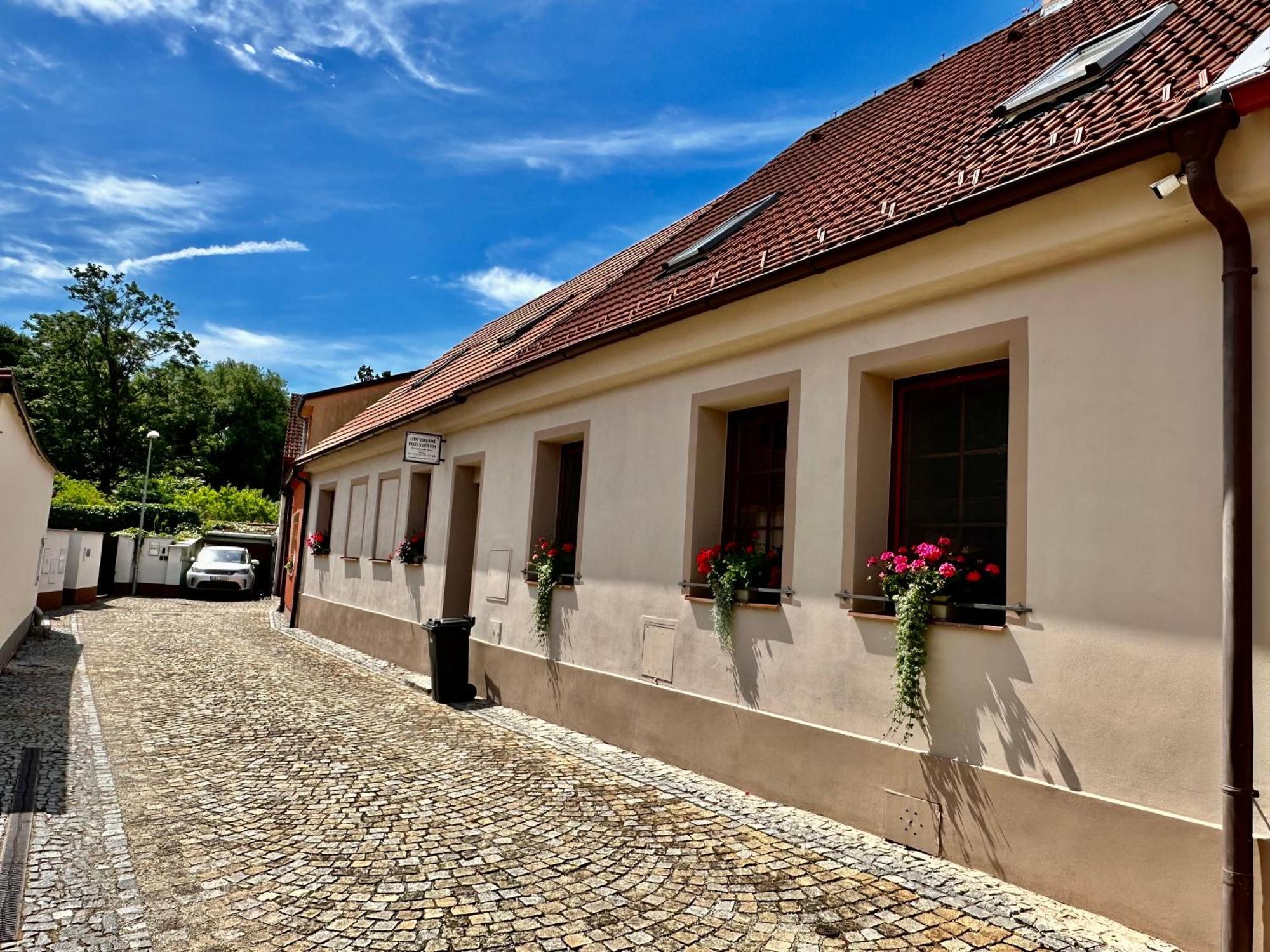 Pod Svetem-rodinny Dum *